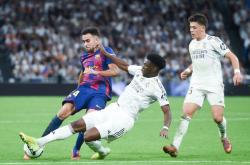 开云体育-关于西班牙险胜里昂，楚阿梅尼统治全场的信息