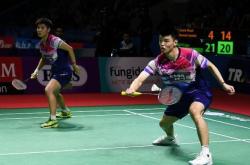 开云体育-包含马来西亚队碾压泰国队，黄鸭组合统治全场的词条