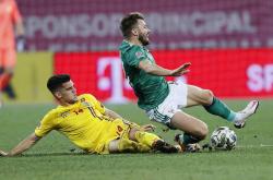 开云体育官网-包含爱尔兰小胜斯洛伐克，夺得晋级权的词条