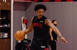 开云官方app入口-包含火箭队球员发挥出色，轻松战胜对手的词条