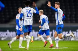 开云体育平台APP-沃尔夫斯堡遭遇逆袭，争冠形势岌岌可危