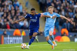 开云体育在线-马德里竞技遭遇失利，欧冠之路岌岌可危