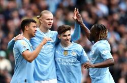 开云体育app-包含莱切斯特城再度战胜奥斯，保级希望重新燃起的词条