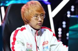 开云体育登录-LGD险胜TES，Deft团战一打五宿敌对决全球总决赛，点燃全场激情