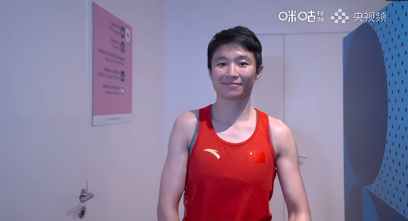 拳击冠军拳拳见血，轻松夺得胜利的简单介绍