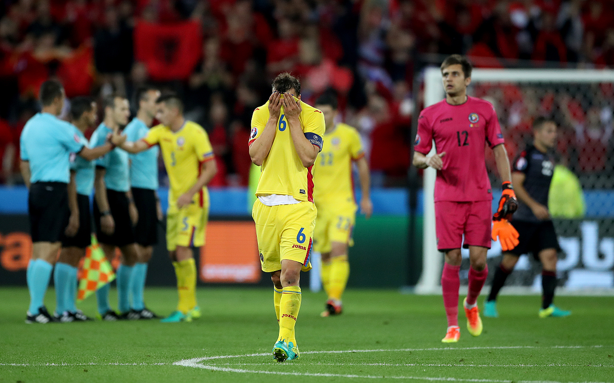 昂热客场不敌南特,遭遇挫折的简单介绍 昂热客场不敌南特,遭遇挫折的简单介绍