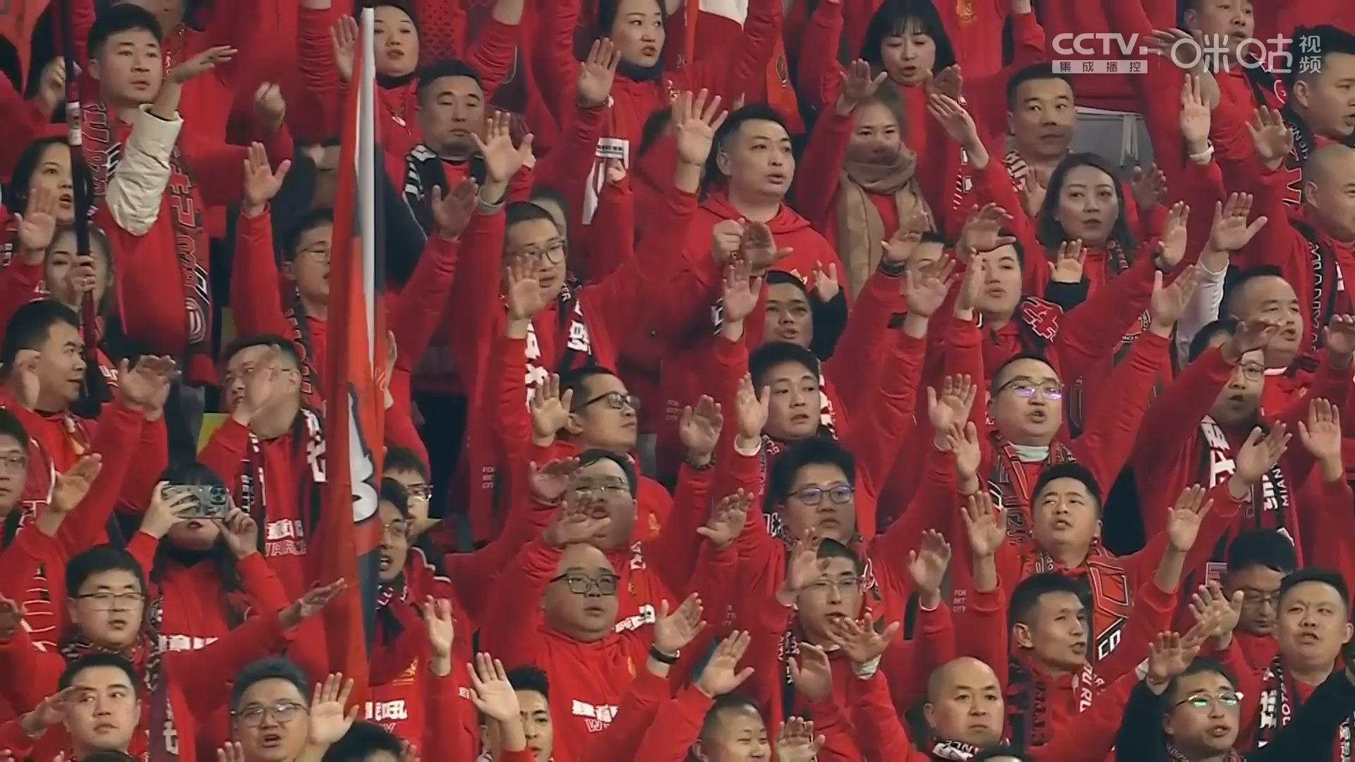 热闹非凡的球迷,激情支持守望胜利的简单介绍 热闹非凡的球迷,激情支持守望胜利的简单介绍