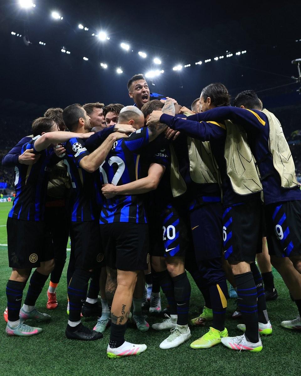 阿贾克斯主场大胜国际米兰，强势晋级