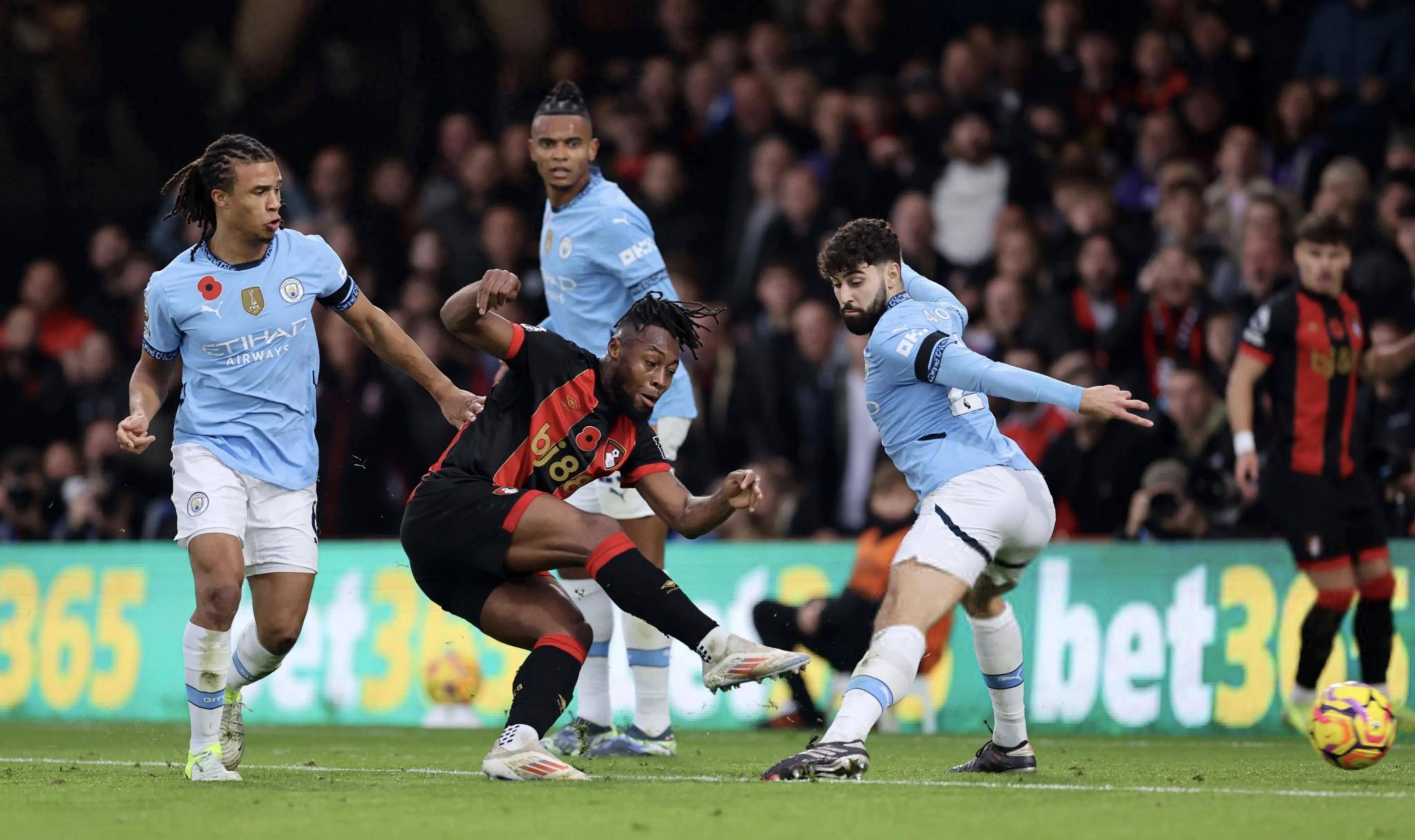 曼城主场大胜波尔图,欧冠四强锁定 曼城主场大胜波尔图,欧冠四强锁定