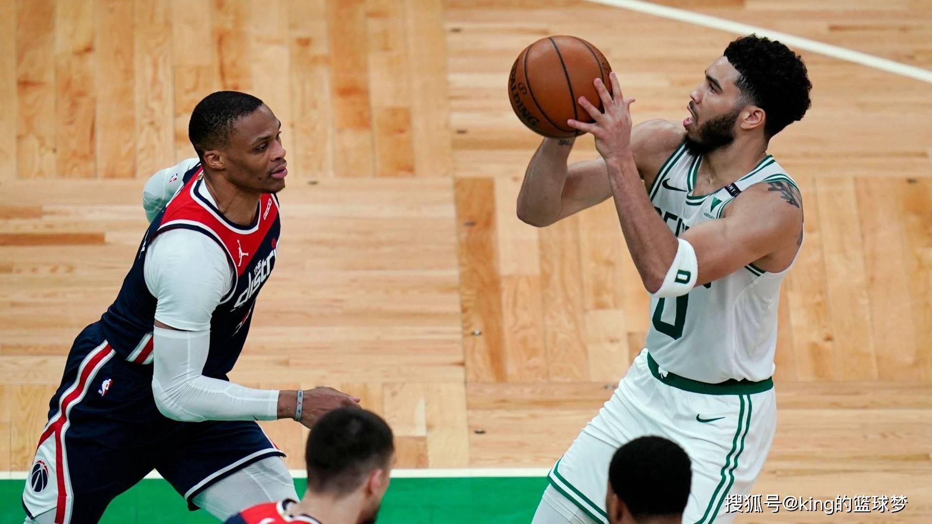 凯尔特人核心伤愈复出，球队露出微笑