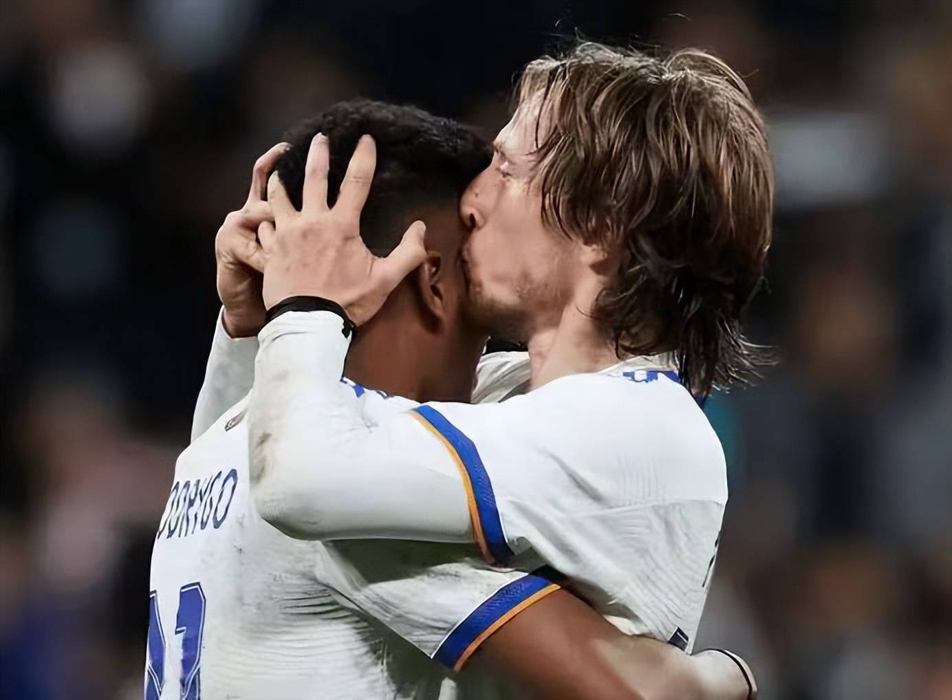 曼城边锋高效突破，助球队胜出的简单介绍