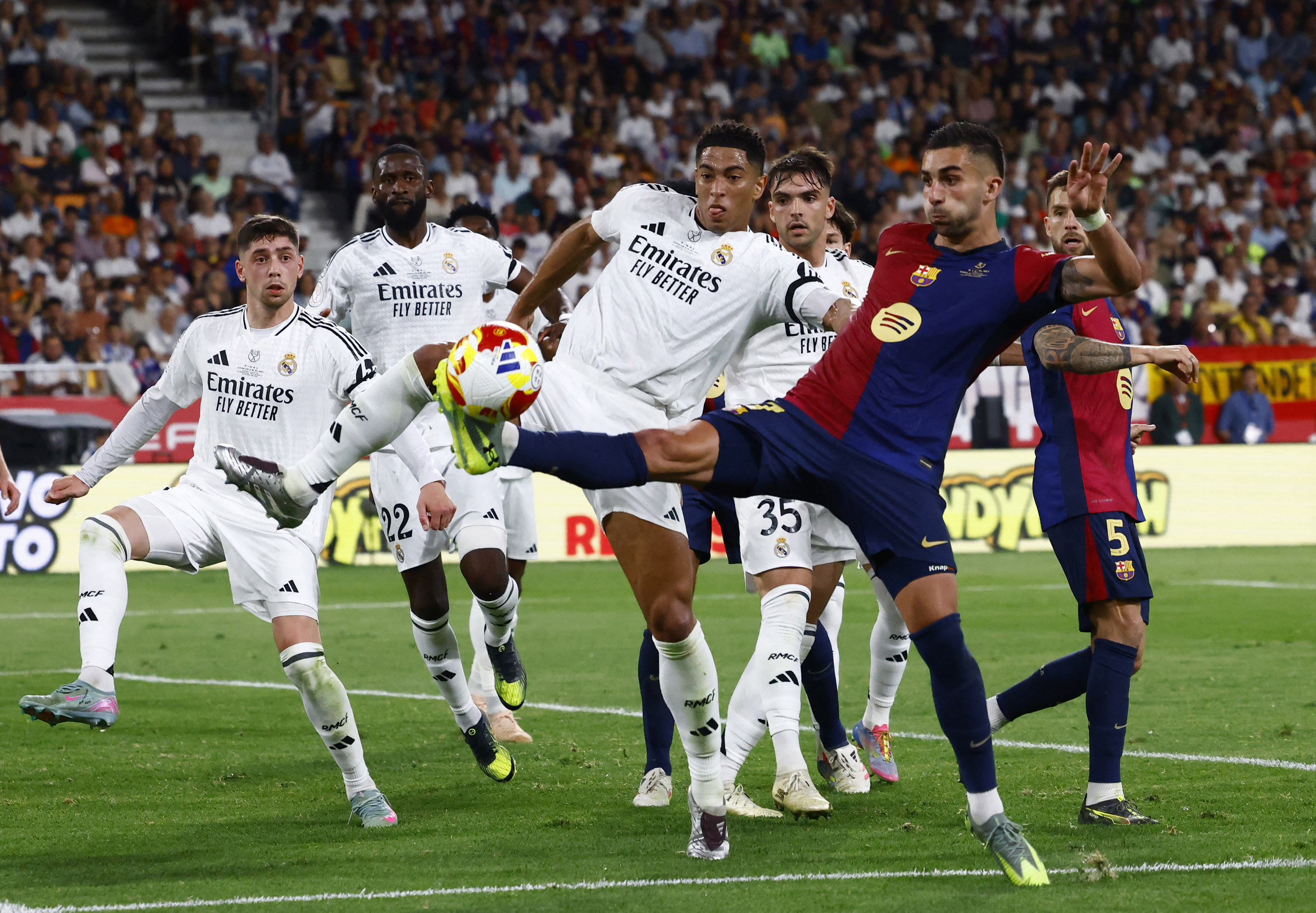 皇马中场控制比赛,顺利取胜的简单介绍 皇马中场控制比赛,顺利取胜的简单介绍