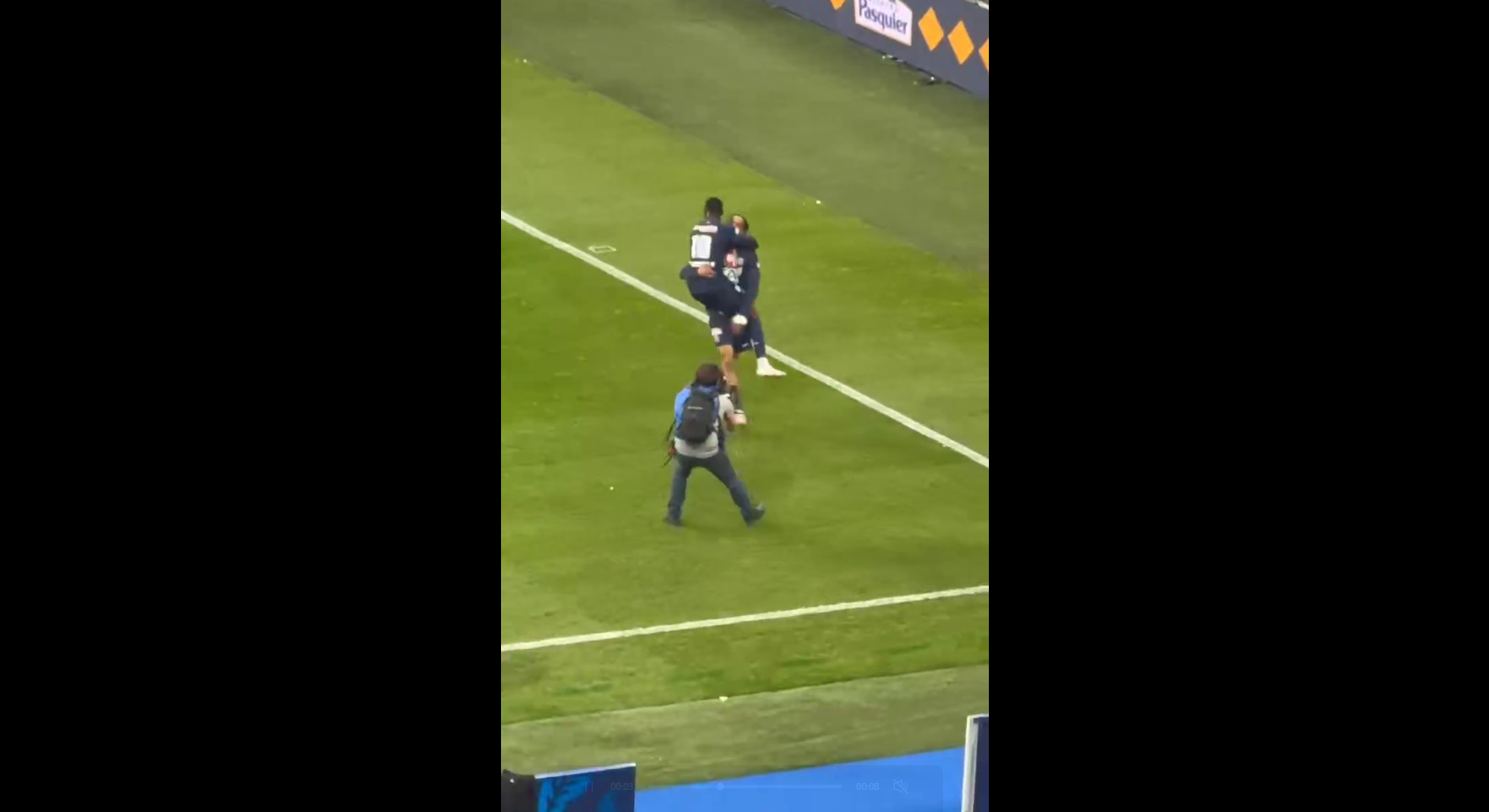 关于南特主场战胜兰斯法国杯停止强的信息 关于南特主场战胜兰斯法国杯停止强的信息