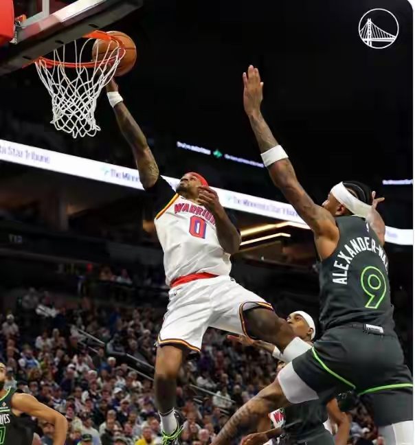 勇士主场逆转击败湖人 勇士主场逆转击败湖人