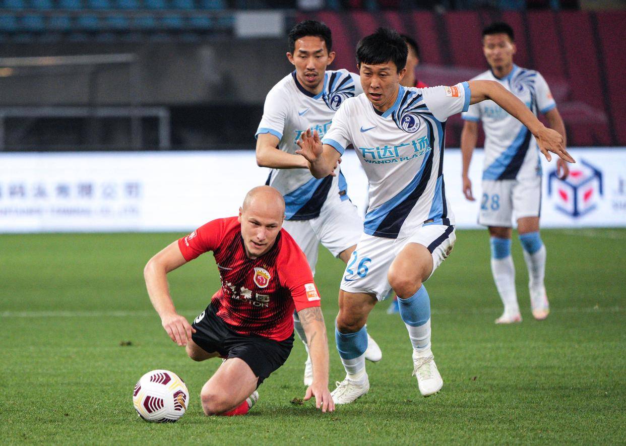 罗马狂胜,小组头名几无悬念! 罗马狂胜,小组头名几无悬念!