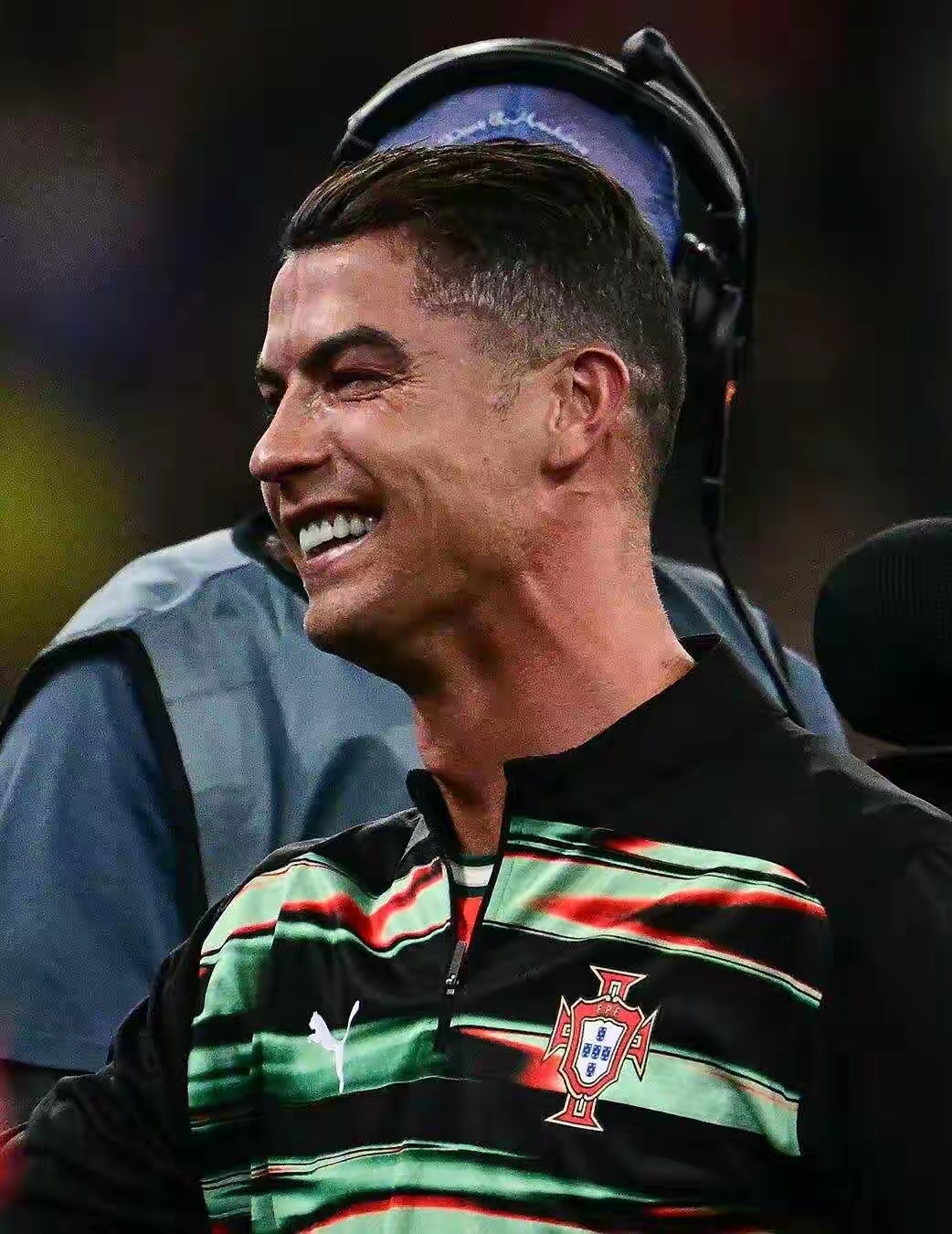 葡萄牙足球明星亮相亚洲国际足球赛，震撼各界