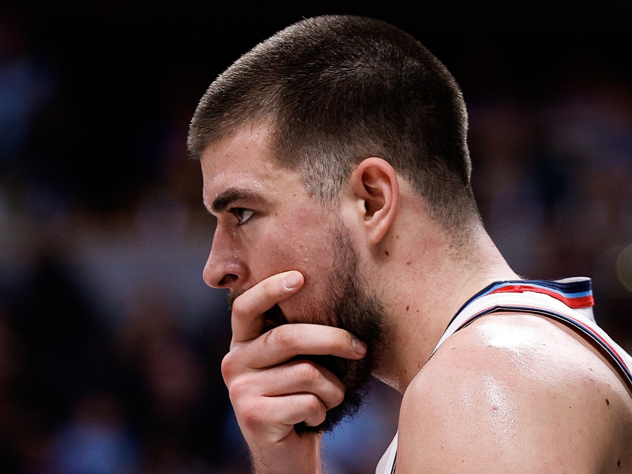 快船主场击败独行侠，乔治27+8